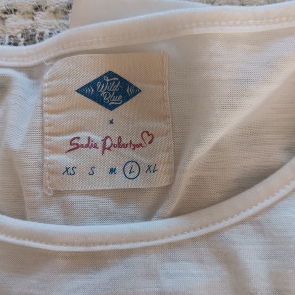 Sadie Robertson Wild Blue White shirt with lace back.  Boho, gypsy - Picture 7 of 10